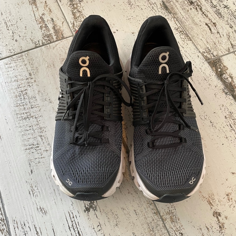 Women’s ON shoes